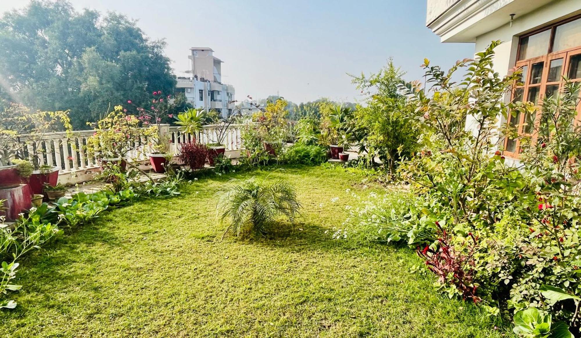Hotel Mulberry Garden Varanasi Exterior foto